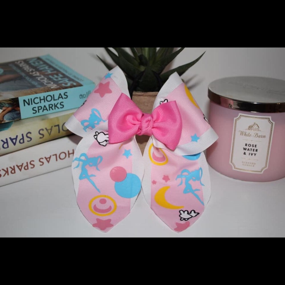 Sailor moon bow